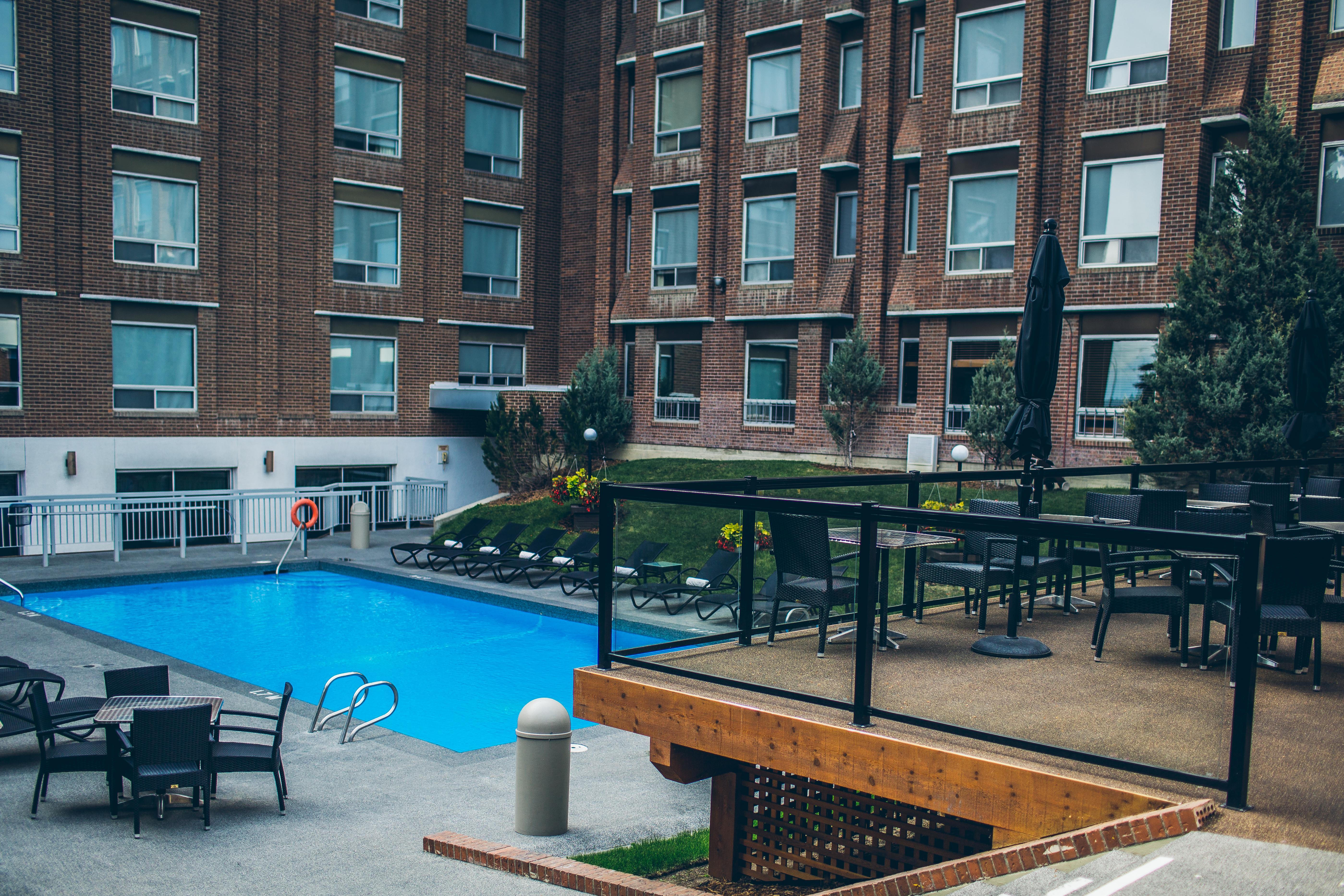 Hotel Blackfoot Calgary Exterior photo
