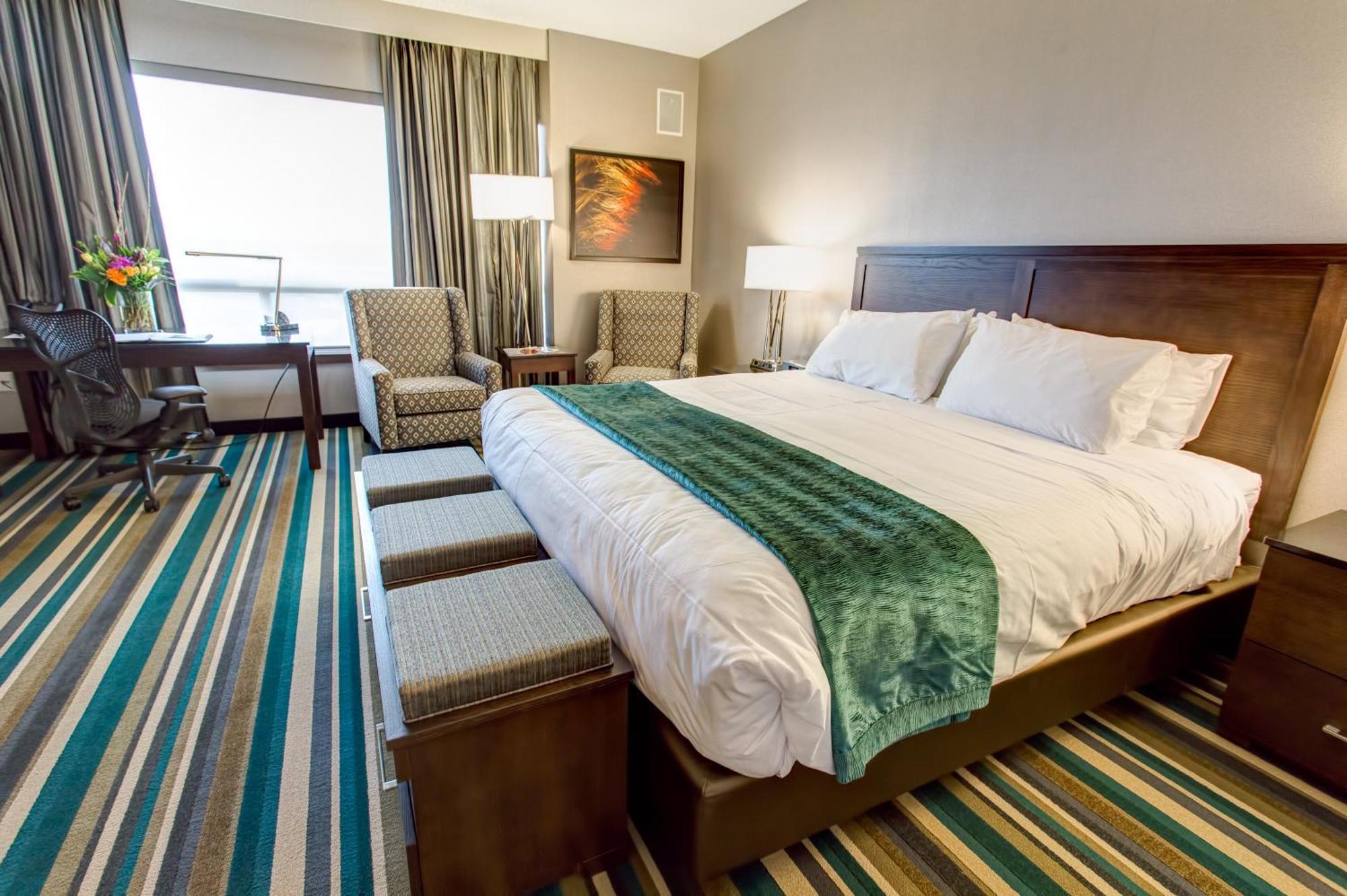 Hotel Blackfoot Calgary Exterior photo