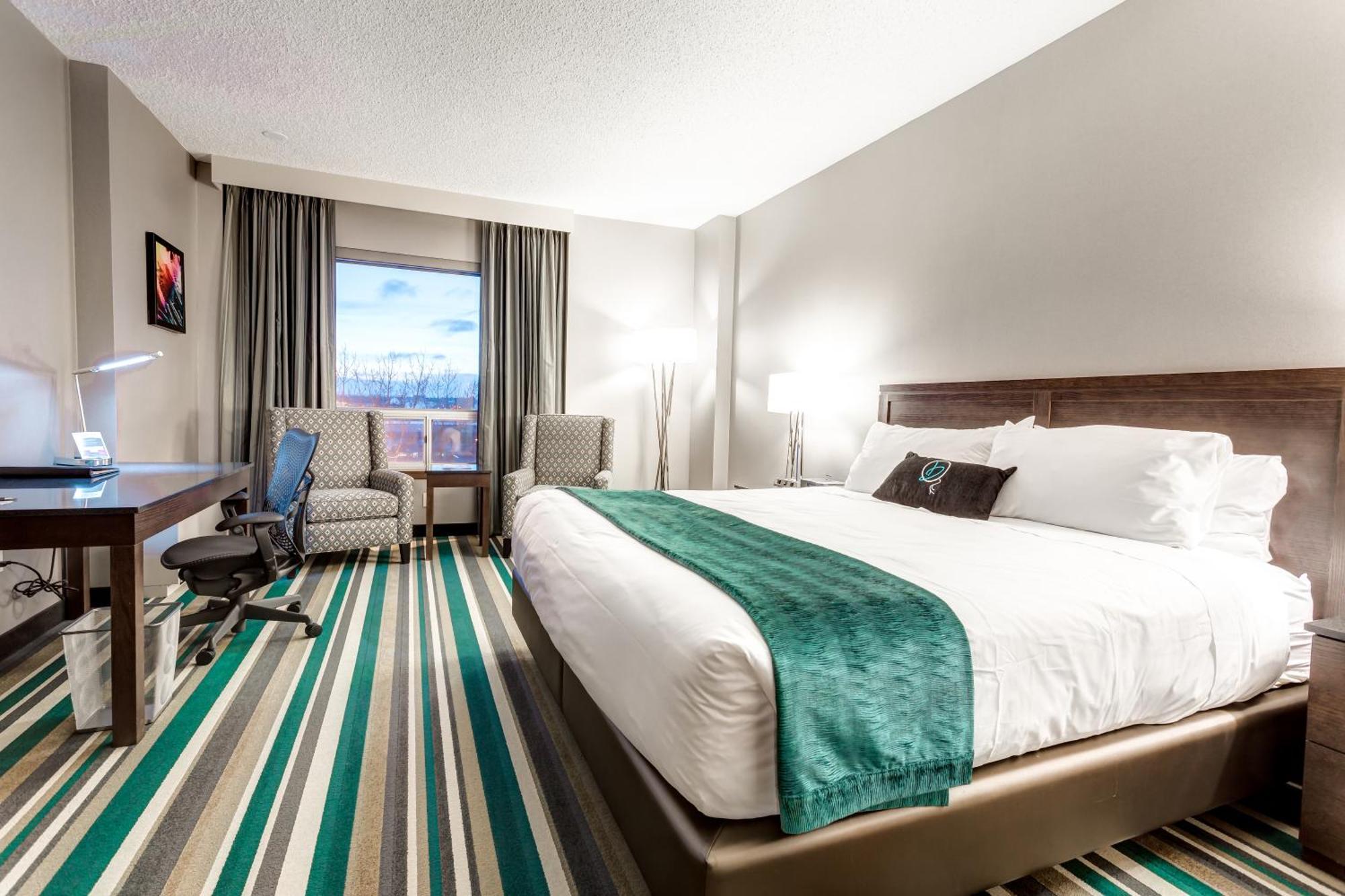 Hotel Blackfoot Calgary Exterior photo