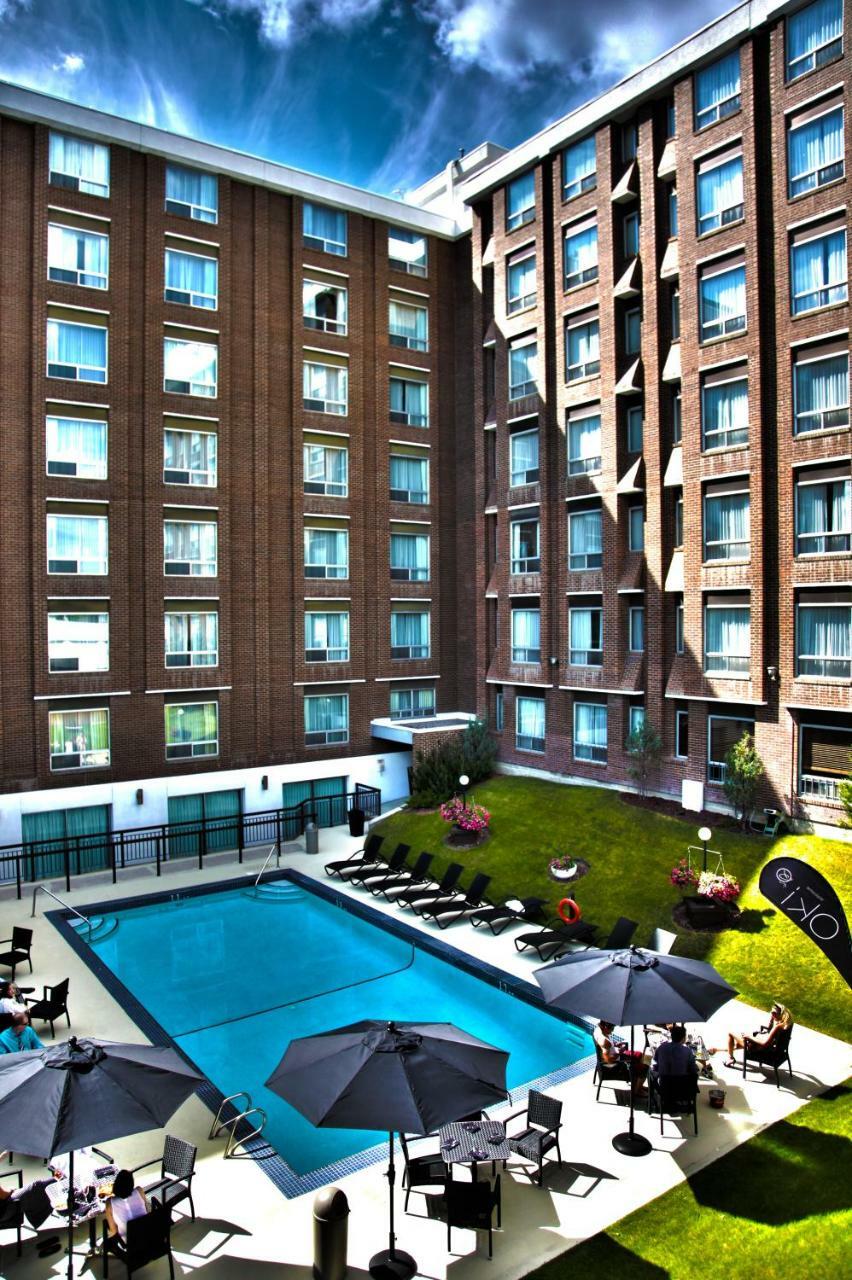 Hotel Blackfoot Calgary Exterior photo